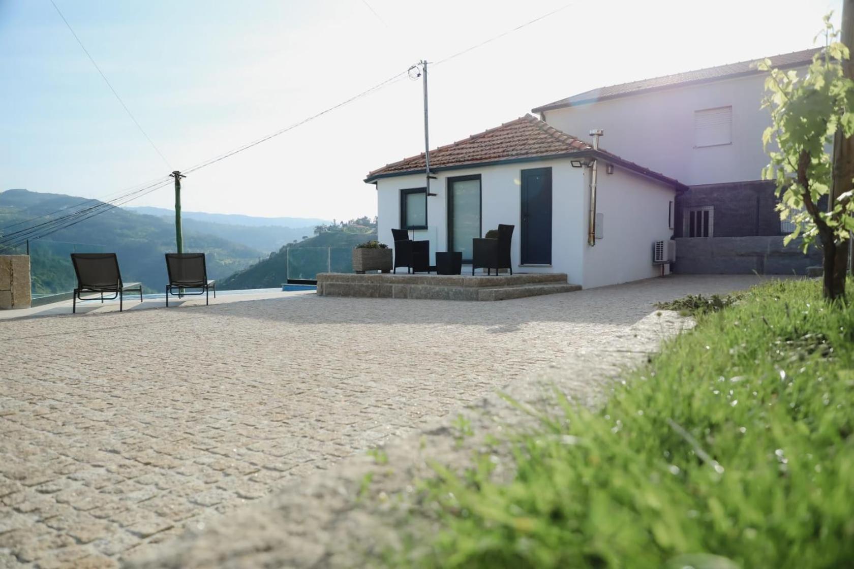 Oporto Cruz - Douro Valley Baiao Exterior photo