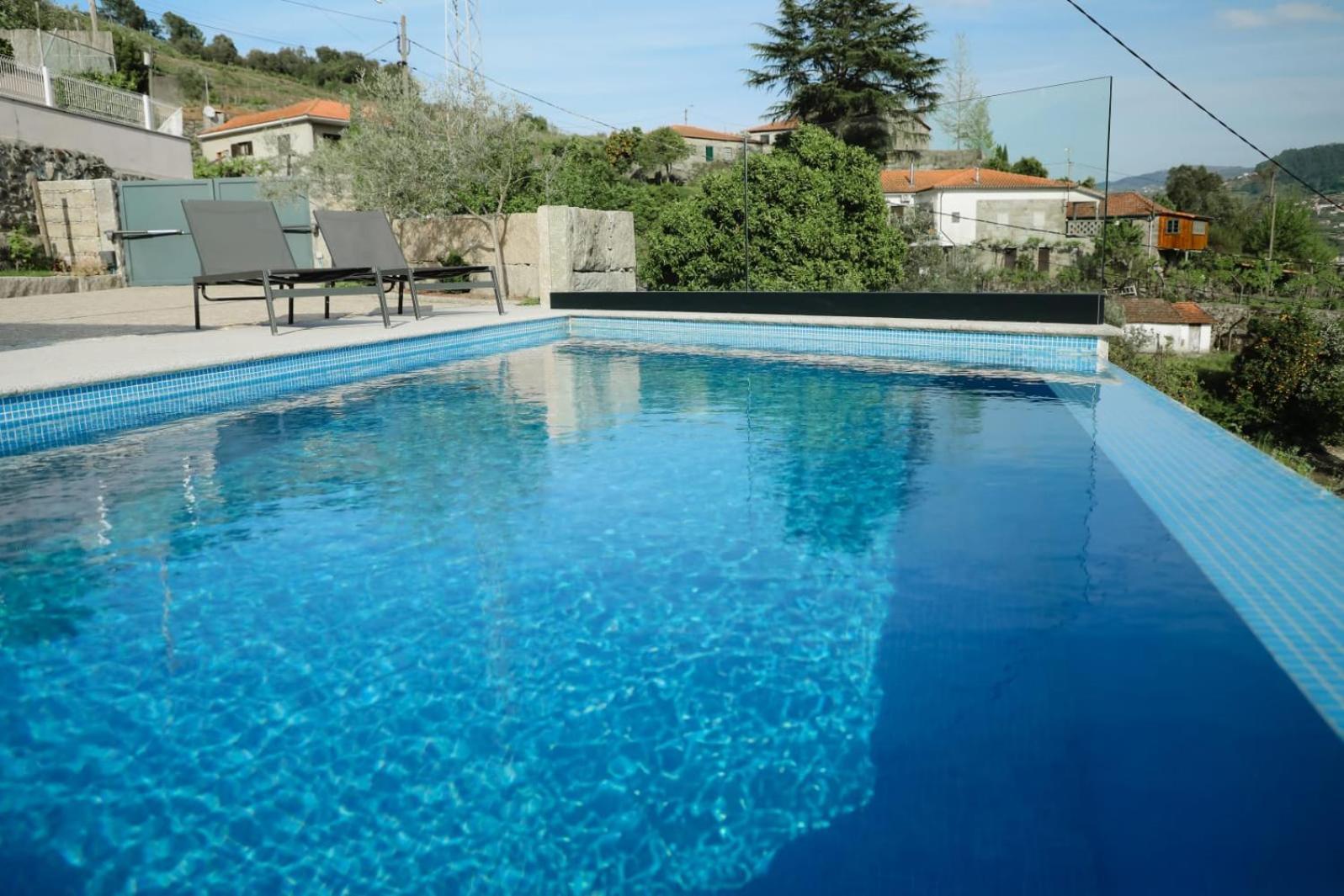Oporto Cruz - Douro Valley Baiao Exterior photo
